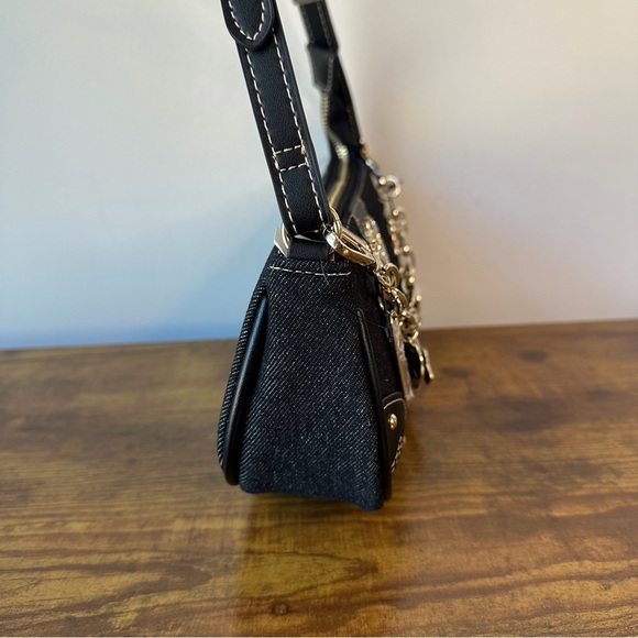 New True Religion Black Denim Horseshoe Gold Chain Charm Shoulder Handbag Cute - Picture 3 of 7